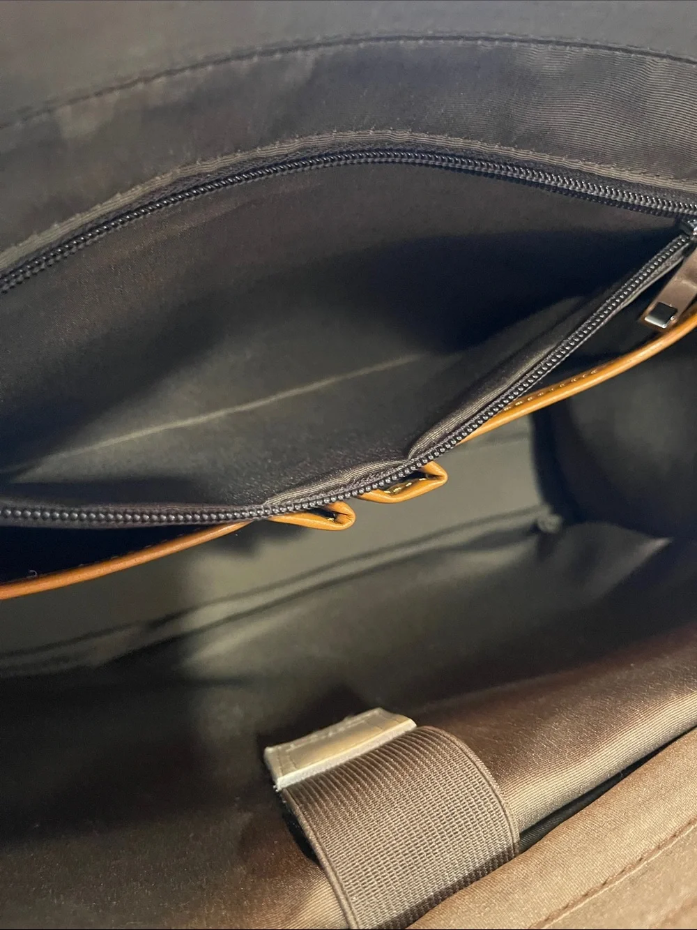 Cluci TwoTone Cream and Brown Wax Leather Briefcase Laptop Travel